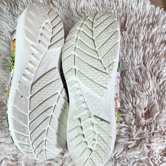 DANSKO SHOES - Picture 4 of 6